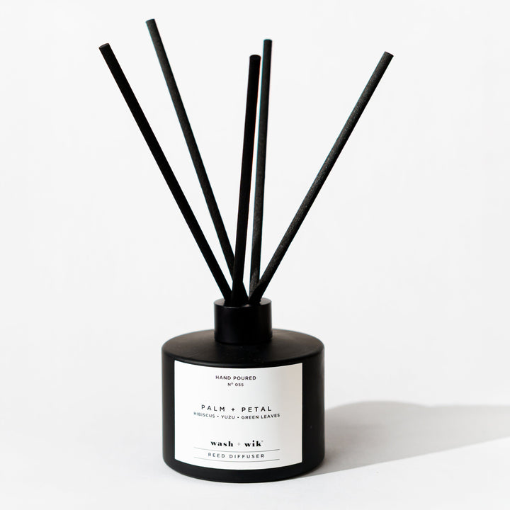 Black reed diffuser bottle with 6 reeds