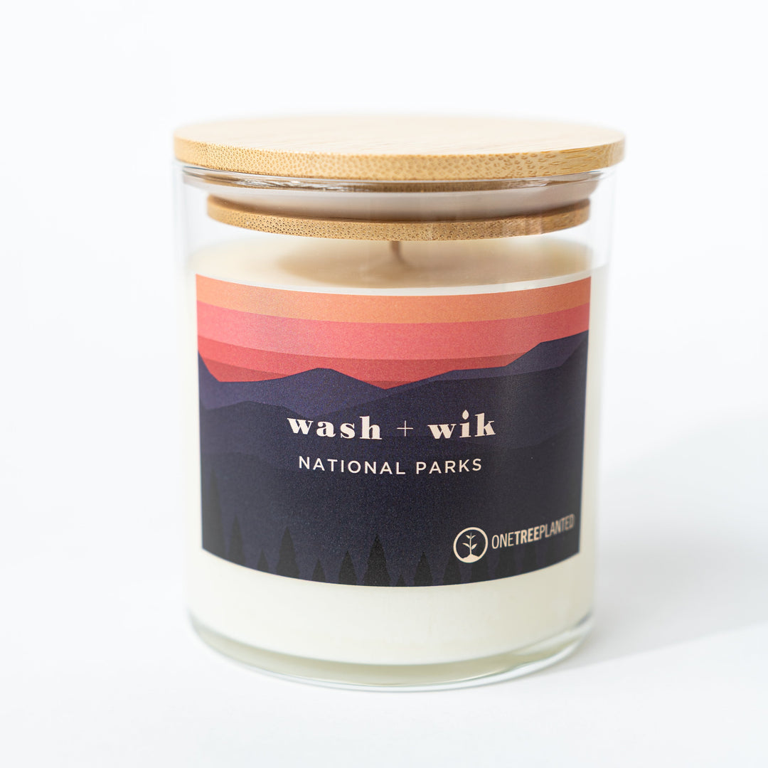 Candle with a wooden lid and &