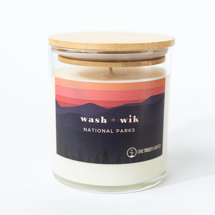 Candle with a wooden lid and &